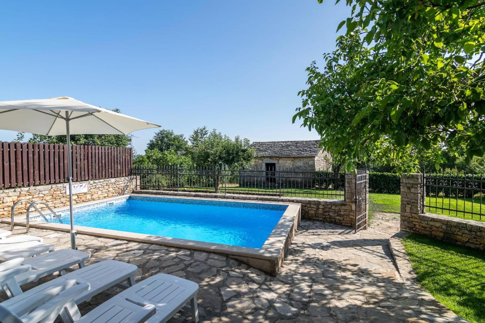 Rustic Villa Marija With Panoramic View In Zrenj Exterior photo